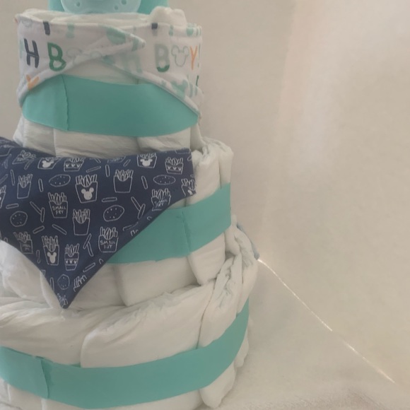 New Mickey Mouse diaper cake.50 diapers, 3 bibs, 2pair of socks 3 pacifiers - Picture 10 of 12